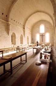 France, Drôme (26), Montjoyer, abbaye cistercienne Notre-Dame d'Aiguebelle, le réfectoire