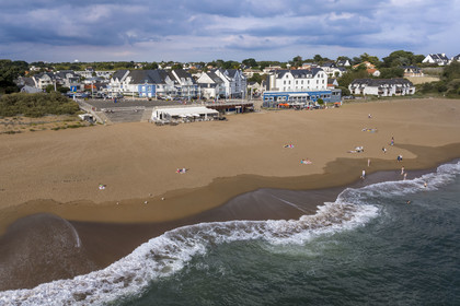 France, Loire-Atlantique (44), Estuaire de la Loire, Saint-Nazaire, plage de Saint-Marc-sur-Mer (vue aérienne)