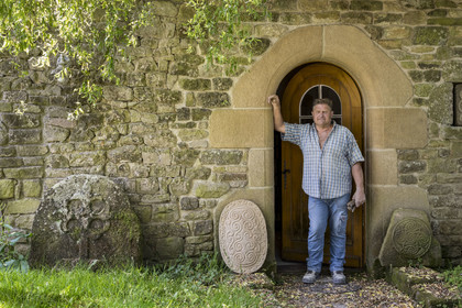 France, Morbihan, Locoal-Mendon, the sculptor and stonemason Gueho Patrick