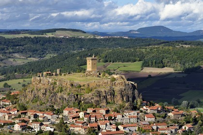 France, Haute-Loire (43), Polignac, Chateau de Polignac, forteresse du XIe siècle sur un plateau basaltique