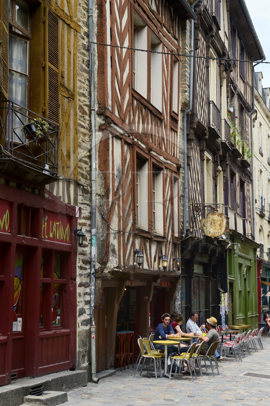 France, Ille-et-Vilaine (35), Rennes, maison à pans de bois rue Saint-Michel