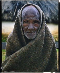 Burundi, Bujumbura Province, Ijenda area, old Tutsi man who was nearly 80 years following his words during shooting (4x5 reversal film reproduction)