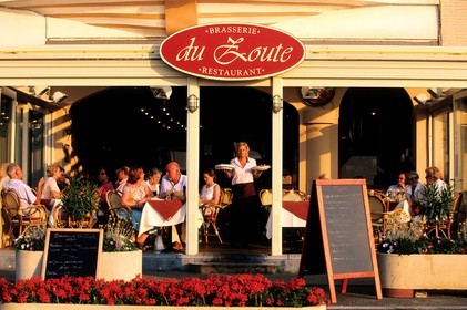 Belgique, Flandre-Occidentale, Knokke-Heist, restaurant en front de mer de Knokke-le-Zoute