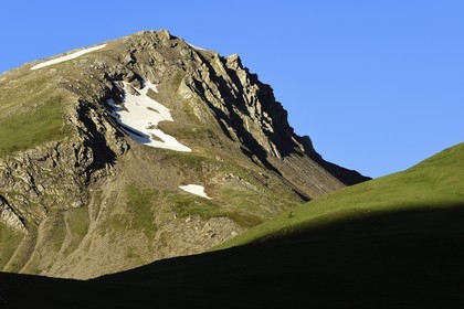 France, Alpes-de-Haute-Provence (04), Parc National du Mercantour, Val d'Allos, cirque de Sestrière au pied du massif des Trois Evêchés, les sources du Verdon