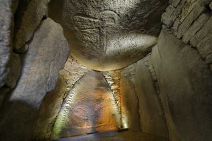France, Morbihan, Gulf of Morbihan (Golfe du Morbihan), Locmariaquer, Table des Marchands cairn, decorated slabs