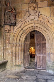 France, Côtes-d'Armor (22), Ploumanach (région of Perros-Guirrec), porte d'entrée de la chapelle de la Clarté