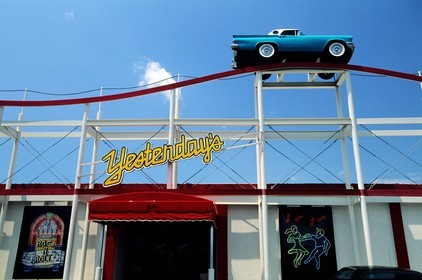 United States, Florida, the Panhandle, city of Destin, car of the 50 ' in decoration of a discotheque-bowling