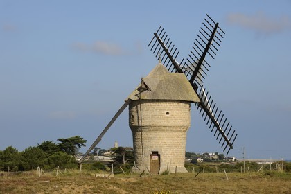 France, Loire-Atlantique (44), Le Croisic, moulin à l'entrée de la ville