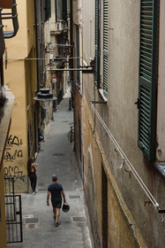 Italie, Ligurie, Gênes, la prostitution est encore présente dans les ruelles du vieux centre historique