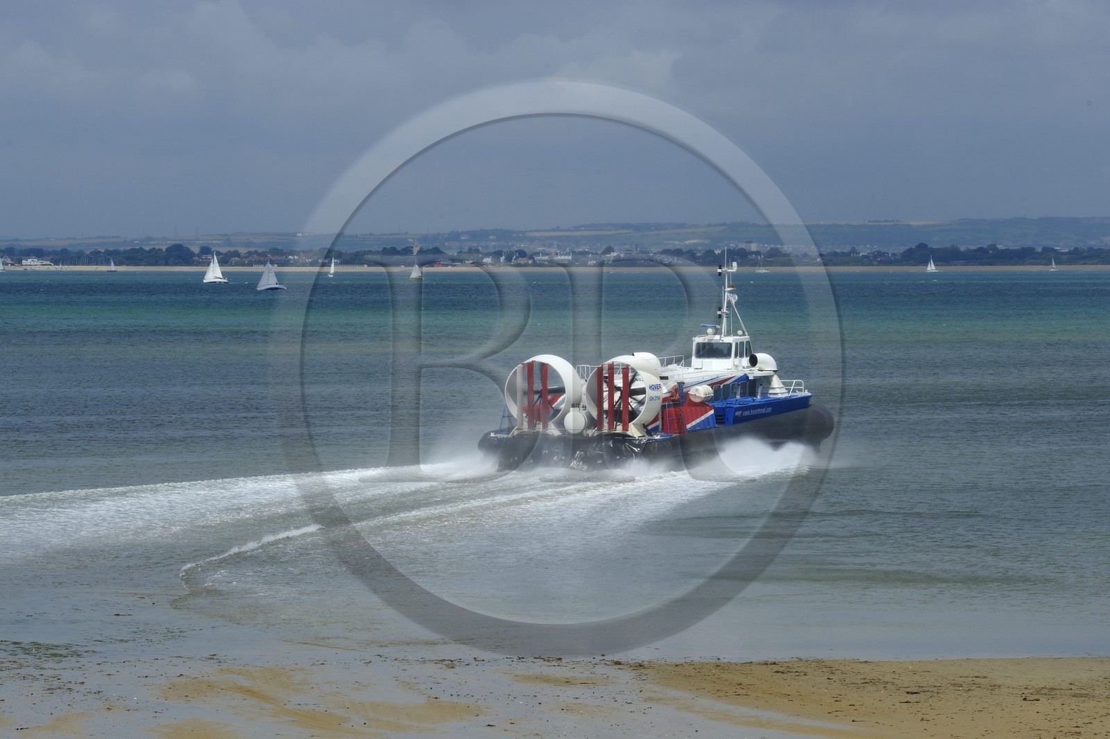 Royaume-Uni, Angleterre, Hampshire, Ile de Wight, Ryde, ferries de Southsea Portsmouth à Ryde avec l'aéroglisseur de Hover Travel