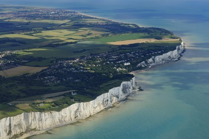United Kingdom, England, Kent, St.Margaret's Bay, White Cliffs of Dover (aerial view)