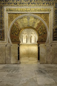 Espagne, Andalousie, Cordoue, centre historique classé Patrimoine Mondial de l'UNESCO, la Mezquita, mosquée-cathédrale, le mihrab de la mosquée orné de mosaïques bysantines Xème siècle