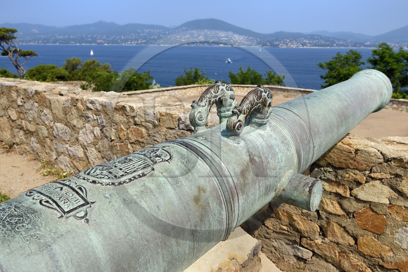 France, Var (83), Saint-Tropez, canon espagnol à la citadelle du XVIe siècle