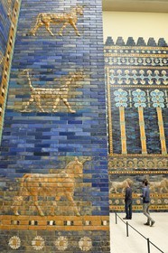 Germany, Berlin, Museum Island, listed as World Heritage by UNESCO, Pergamon Museum (Pergamonmuseum), Ishtar Gate, built in 580 BC (Neo Babylonian Empire) by King Nebuchadnezzar II in Babylon (Irak)