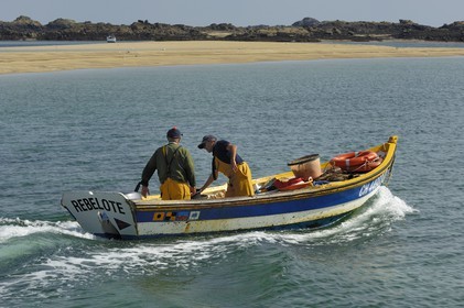 France, Manche, Iles Chausey, fishermen