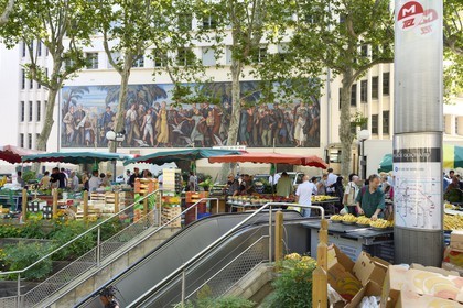 France, Rhone, Lyon, fresco on the west facade of the Bourse du Travail (Labour Exchange) on place Guichard, market day