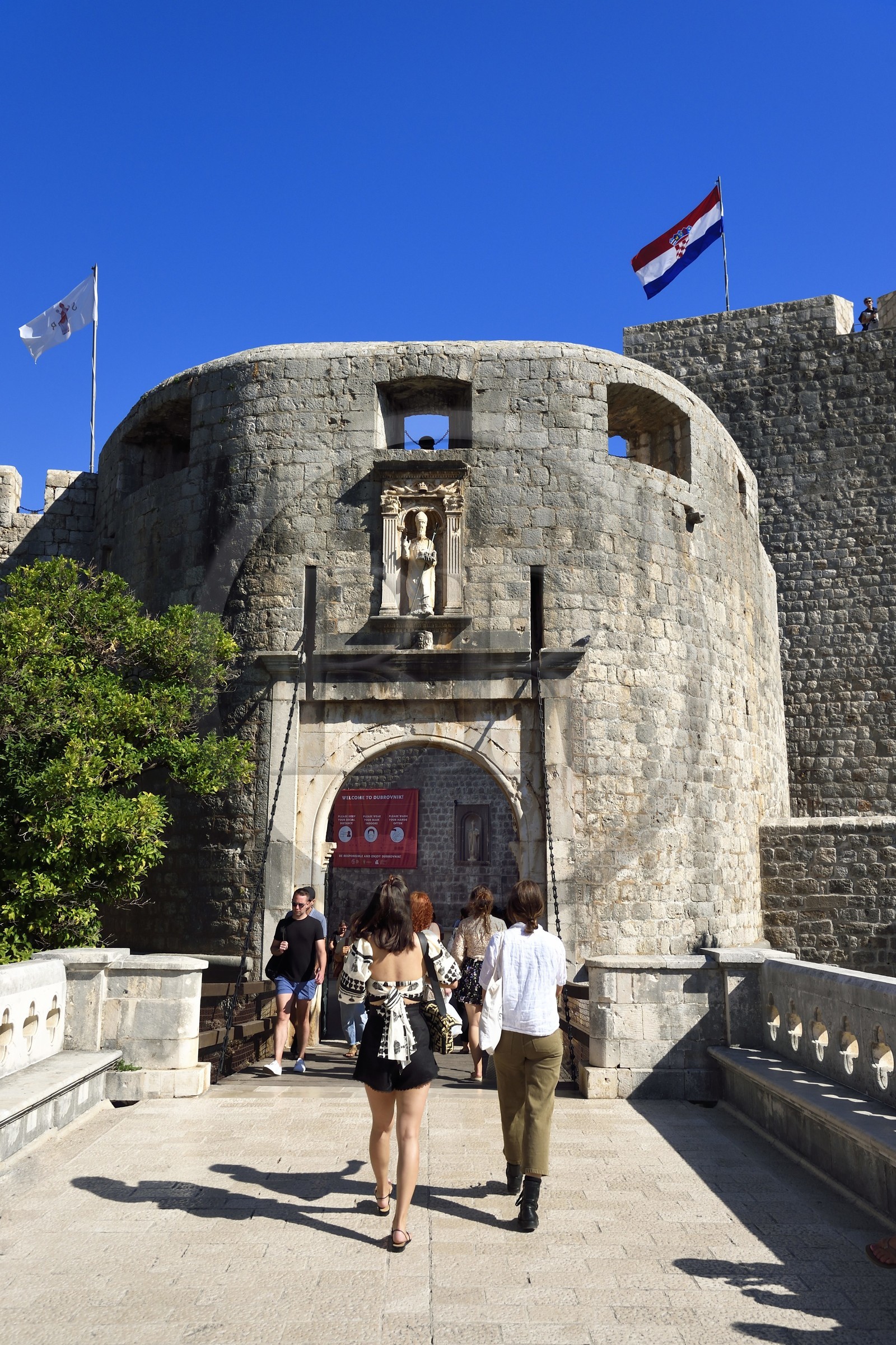 Croatie, Dalmatie, cote dalmate, Dubrovnik, centre historique classé Patrimoine Mondial de l'UNESCO, la Porte Pile
