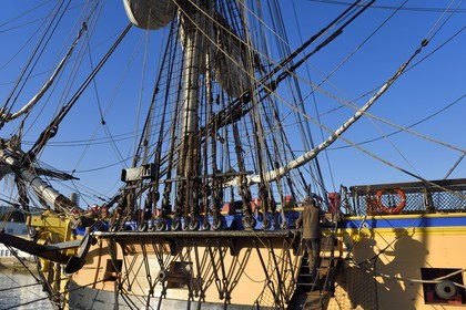 France, Finistère (29), port de Brest, la frégate L'Hermione, réplique du trois-mats qui transporta le marquis de Lafayette en Amérique en 1780