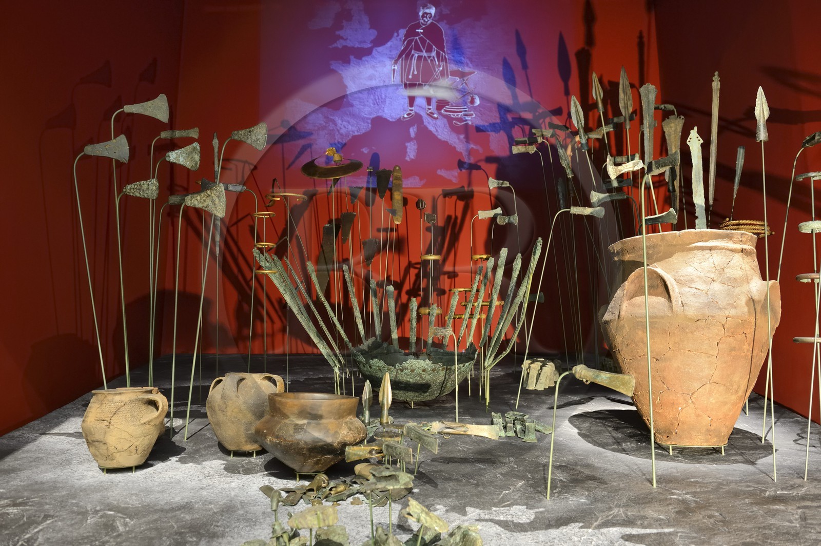 France, Ille-et-Vilaine (35), Rennes, Les Champs Libres de l'architecte Christian de Portzamparc, le musée de Bretagne, objets de l'age du bronze