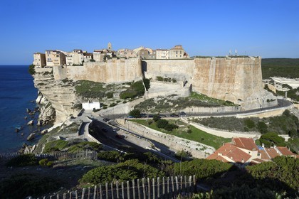 France, Corse du Sud, Bonifacio, the old town or Upper Town perched on limestone cliffs more than 60 meters high