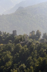 France, Haute-Corse (2B), Castagniccia, village perché de Carpineto