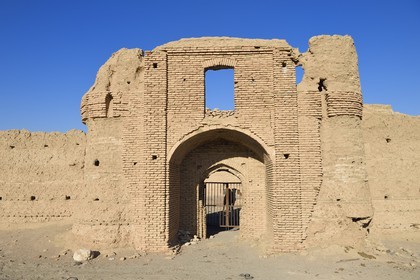 Iran, Province d'Ispahan, désert du Dasht-e Kavir, caravanserail au sud de Nain