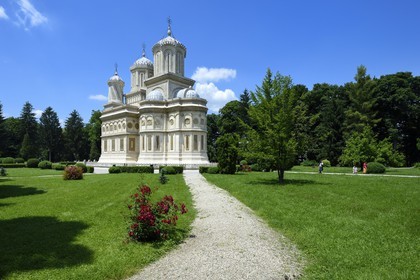 Romania, Wallachia, Muntenia, Arges County, the Curtea de Arges monastery from the early 16th century is now an Episcopal church which houses the necropolis of the early kings of Romania