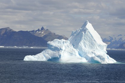 Groenland, région méridionale, iceberg au large du Cap Farvel (Farewell)