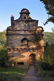 France, Bas-Rhin (67), Parc Naturel régional des Vosges du Nord, La Petite Pierre, maison de garde de style Renaissance appelée Maison des Païens construite en 1534