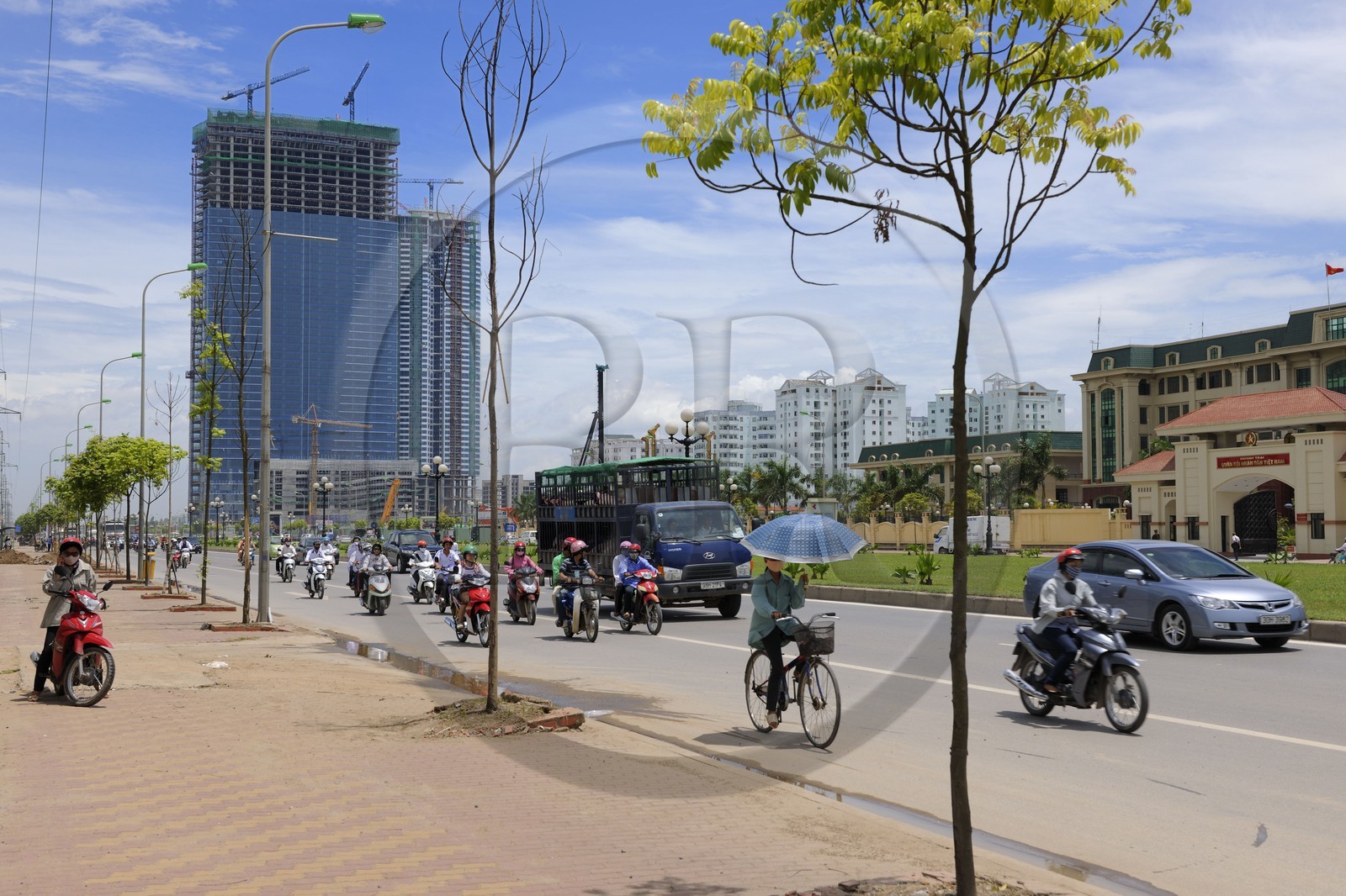 Vietnam, Hanoï, quartier de Cau Giay, le Keangnam Hanoi Landmark Tower est le plus haut gratte-ciel du pays de 336m sur Pham Hung Boulevard