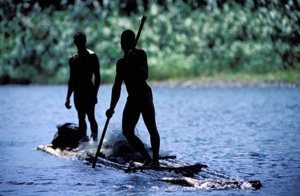 Jamaica, descent of the Rio Grande river on a bamboo raft