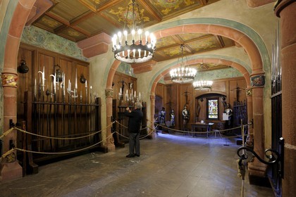 France, Bas Rhin, Orschwiller, Alsace Wine Road, Haut Koenigsbourg Castle, fencing room