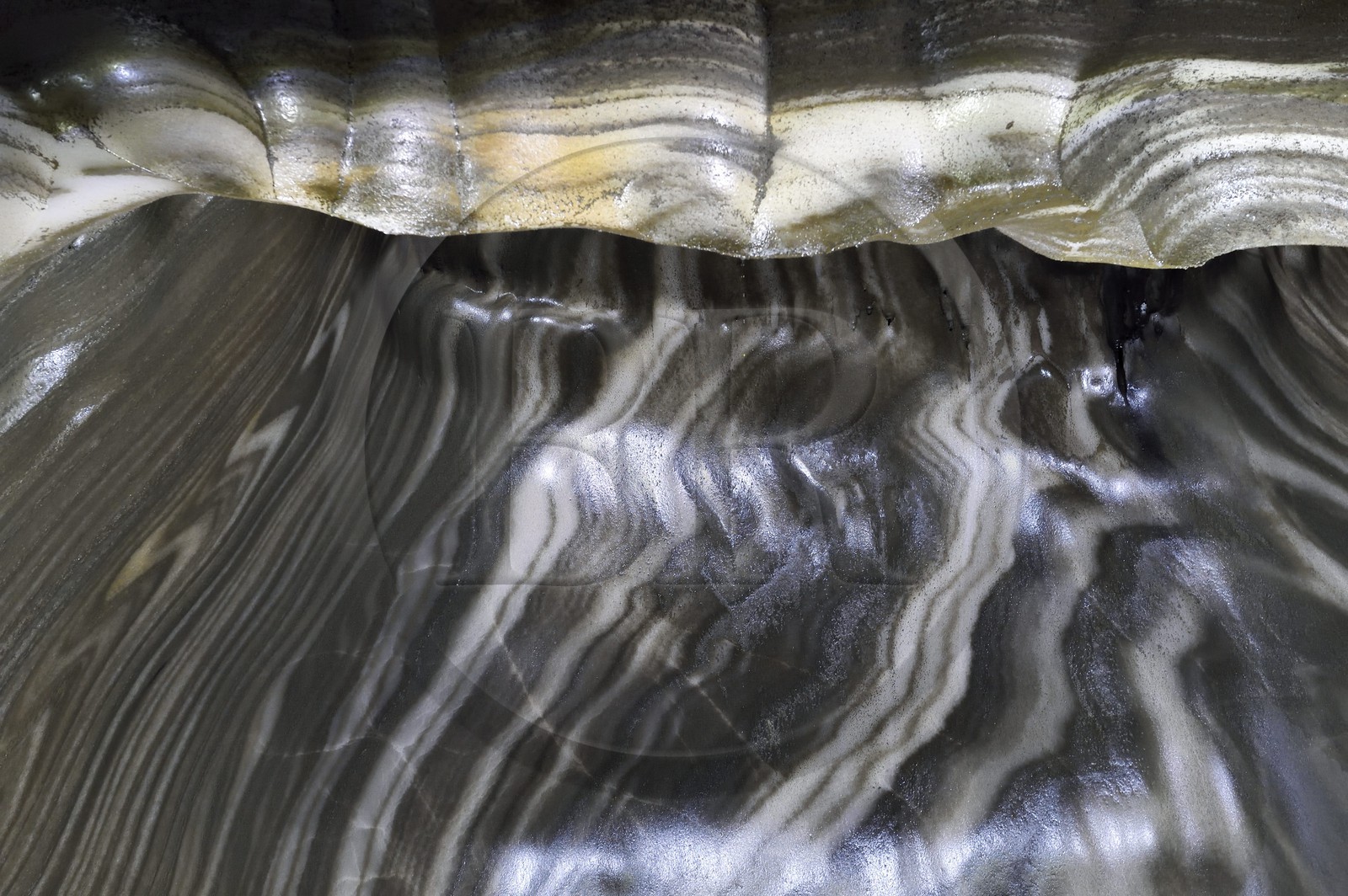 Roumanie, Transylvanie, région de Cluj, Turda, ancienne mine de sel de Turda dont l'exploitation a commencée à l'époque romaine, transformée en centre de loisirs et de santé, paroi de sel