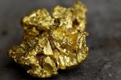 Brésil, Etat du Minas Gerais, ville de Ouro Preto, pépite d'or sortie d'une mine (Route de l'or, Estrada Real)