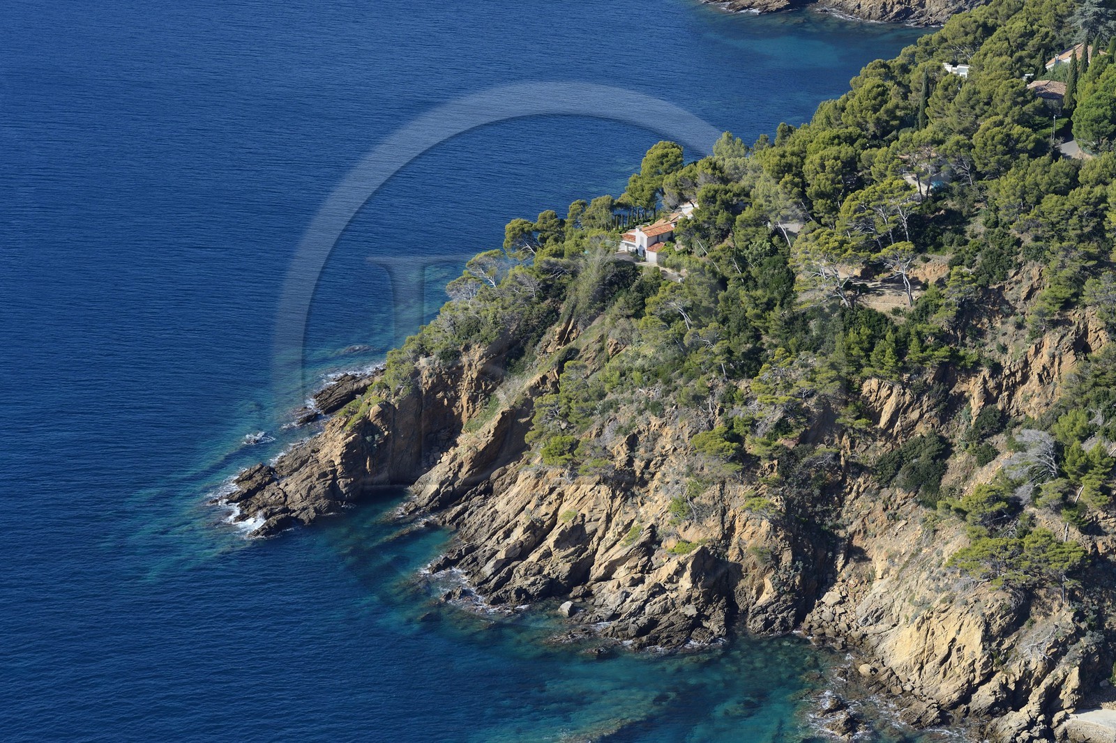 France, Var (83), Corniche des Maures, le Cap Cavalaire-sur-Mer (vue aérienne)
