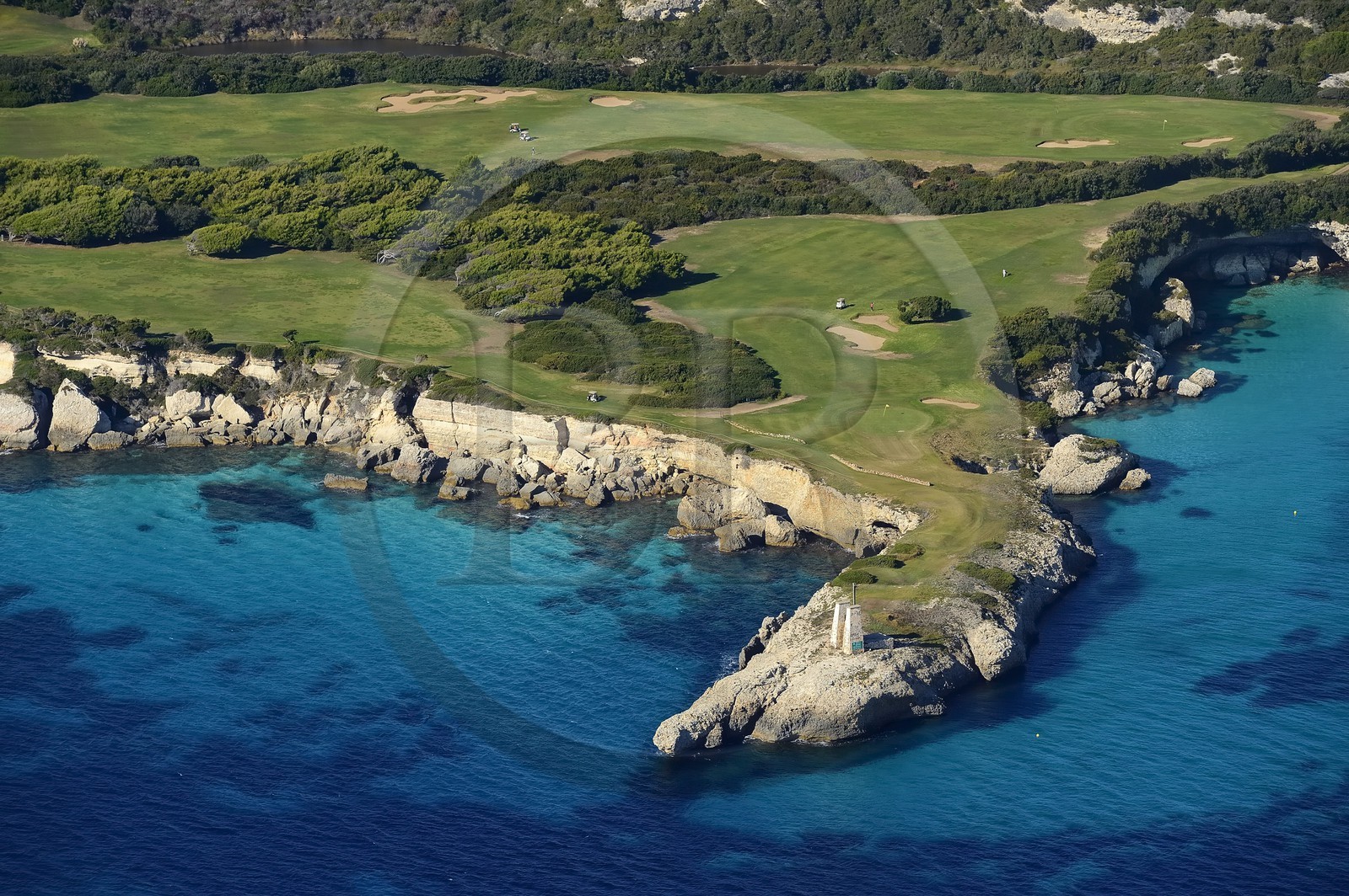 France, Corse-du-Sud (2A), Bonifacio, Pointe de Sperone, Golf de Sperone (vue aérienne)