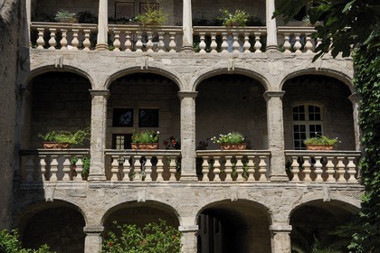 France, Herault, Pezenas, Hotel of Alfonse from the 17th century rue Conti where Molière and his company gave the Flying Doctor, the second court has a high gallery on portico, overlooking the garden by a row of arcades on three levels