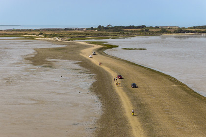 France, Charente Maritime, Port-des-Barques, Port-des-Barques, the tombolo of Passe aux Boeufs which connects the continent to Ile Madame (aerial view)