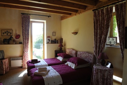 France, Saône et Loire (71), La Vineuse près de Cluny, chambres d'Hôtes de charme A la maîtresse