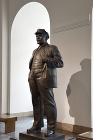 Allemagne, Berlin, le Deutsches Historisches Museum (musée de l’histoire allemande), statue de Lénine