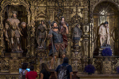 Espagne, Andalousie, Séville, quartier d'Alfalfa, église du Divin Sauveur (Iglesia del Divino Salvador), retable de San Cristobal porteur du Christ créé par José Maestre entre 1732 et 1734, la statue en elle même est sculptée par Juan Martinez Montanes en 1597