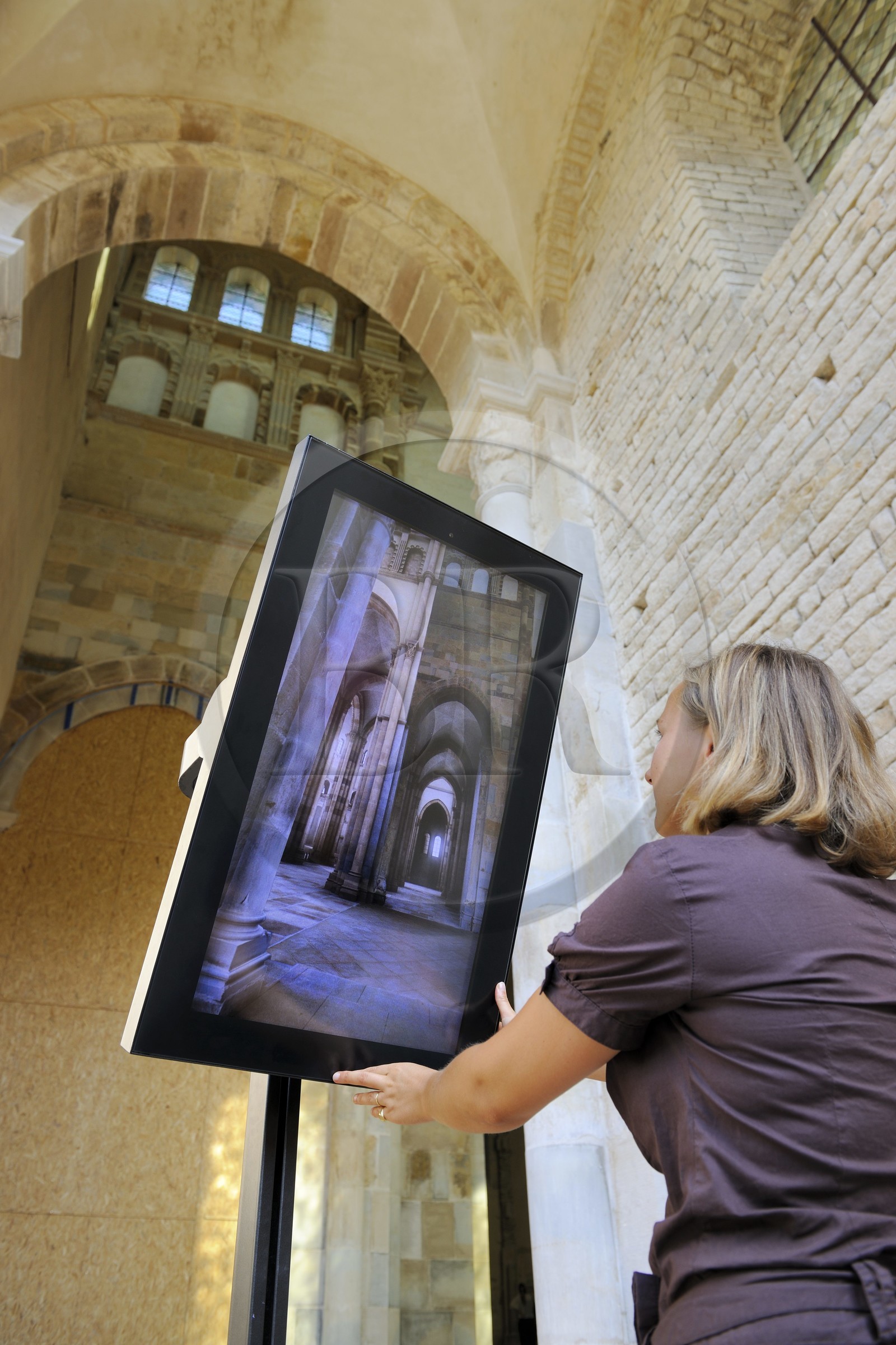 France, Saône et Loire (71), ancienne abbaye de Cluny, projet GUNZO de reconstitution virtuelle (mention obligatoire On-Situ   Arts et Métiers Paris Tech)