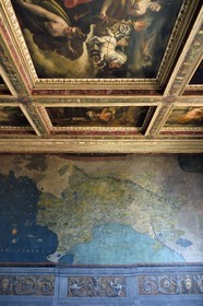 Italy, Tuscany, Florence, listed as World Heritage by UNESCO, Galleria degli Uffizi (Uffizi Gallery) museum, Geographic Map Room decorated with maps illustrating the Florentine Domain, the State of Siena and the Island of Elba