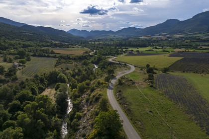 France, Drome, regional natural park of Baronnies provencales, Saint-Auban-sur-l'Ouvèze, the Ouveze river valley (aerial view)