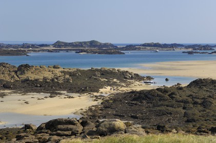 France, Manche, Iles Chausey, low tide