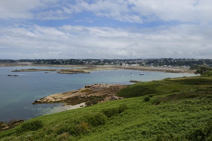 France, Cotes-d'Armor, Cote de Granit Rose (the Pink Granite coast), Trebeurden seen from Milliau island