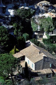 France, Bouches-du-Rhône (13), Les Baux-de-Provence, labellisé Les Plus Beaux Villages de France, vallon de la fontaine