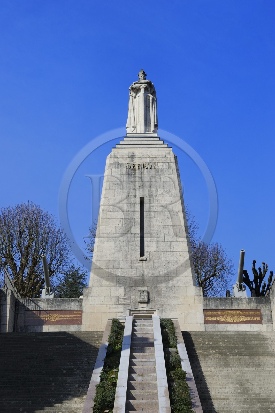 France, Meuse, Verdun, Monument a la Victoire (Monument to the Victory ) of architect Leon Chesnay, Memorial Crypt in which files are kept soldiers holding the Medal of Verdun, frank warrior statue atop