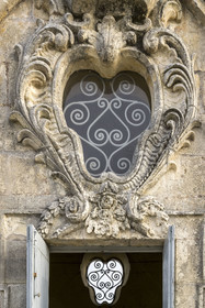 France, Charente-Maritime (17), Saint-Nazaire-sur-Charente, la Fontaine Royale de Lupin est la plus remarquable des trois dernières aiguades existantes, détail de la facade