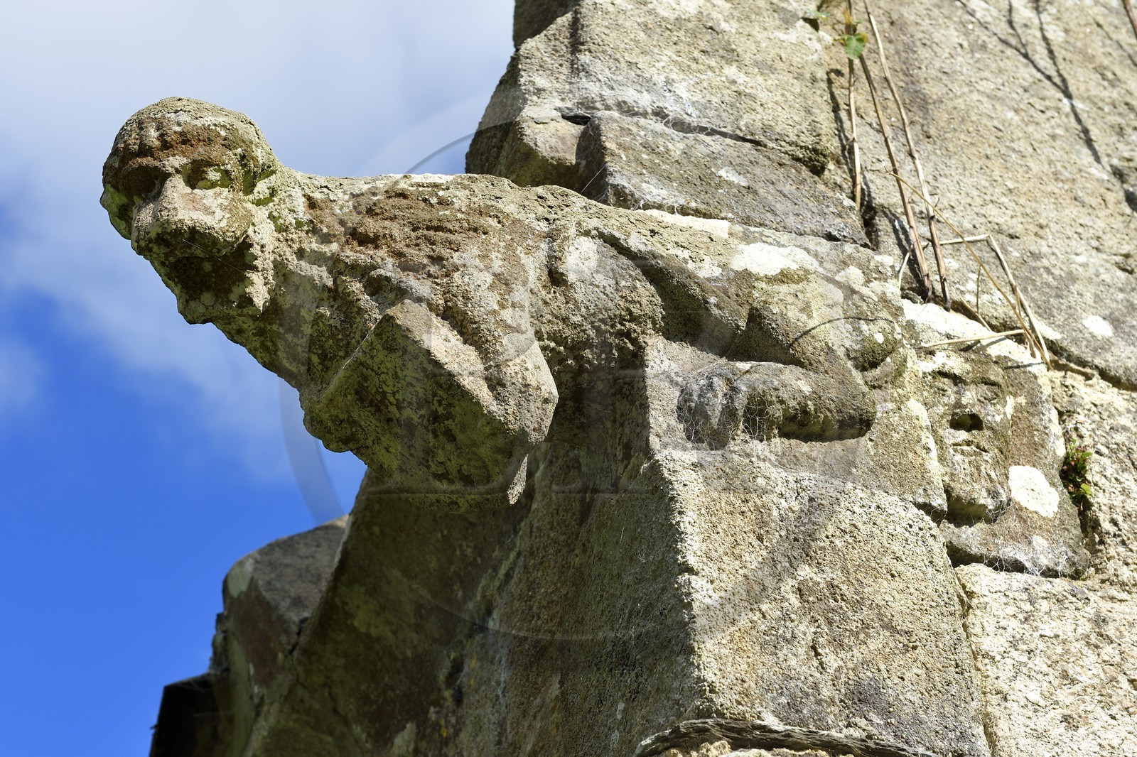 France, Finistère (29), environs de Plouguernau, sculpture de la Chapelle du Traon